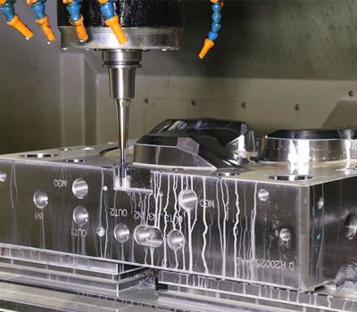 Technologie für Hochglanz & nahtlose Verschweißung von Spritzgussformen