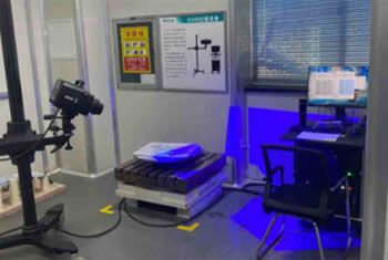 Dreidimensionaler Blaulicht-Reflexionslichttaster